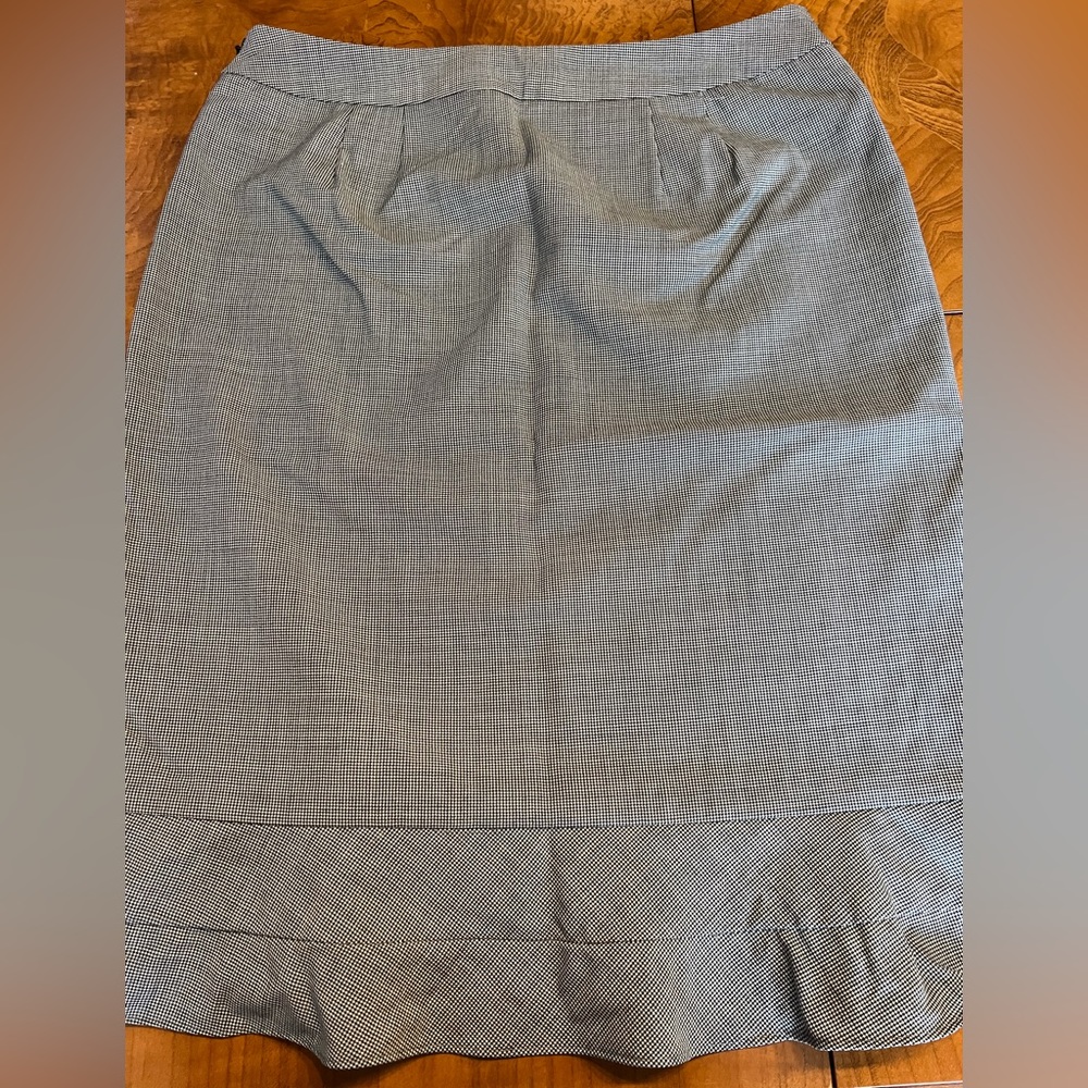 Ann Taylor, wool skirt, size 6